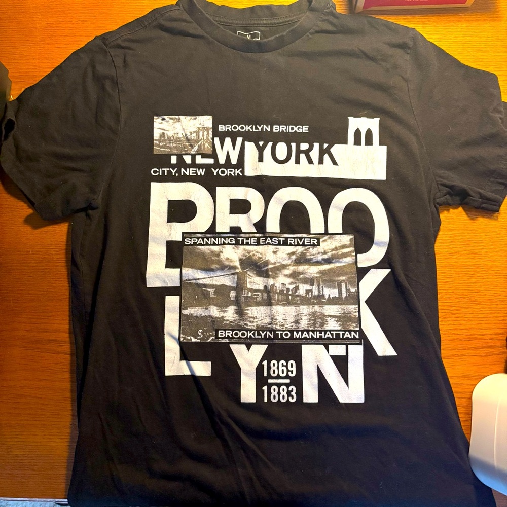 Old New York City graphic M